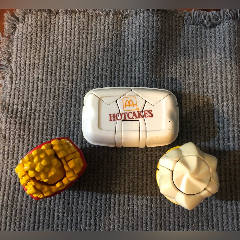 VINTAGE & COLLECTIBLE-1990 McDonald’s Happy Meal toys.